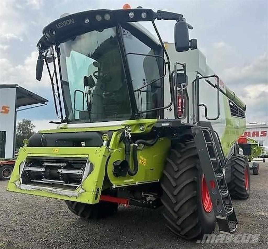 CLAAS Lexion 7400 حصادات