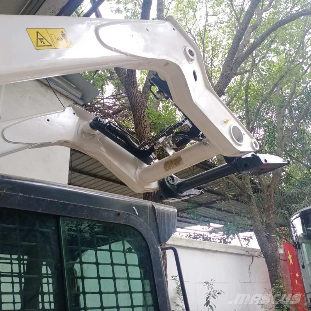 Bobcat T 770 لوادر انزلاقية التوجيه