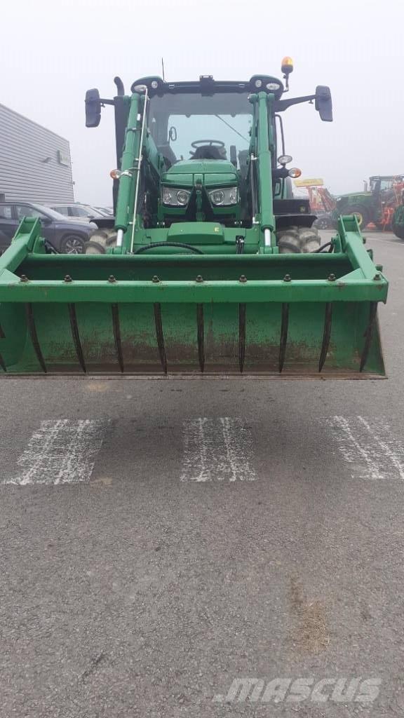 John Deere 6R120 الجرارات