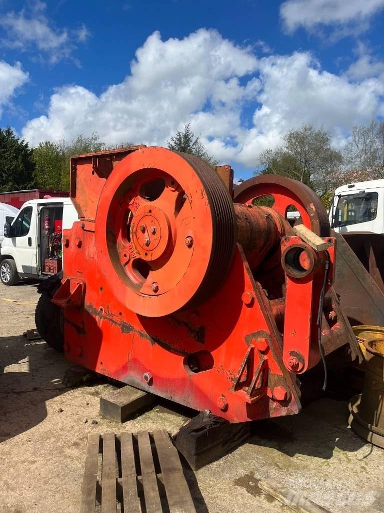 Sandvik QJ 341 الكسارات المتنقلة