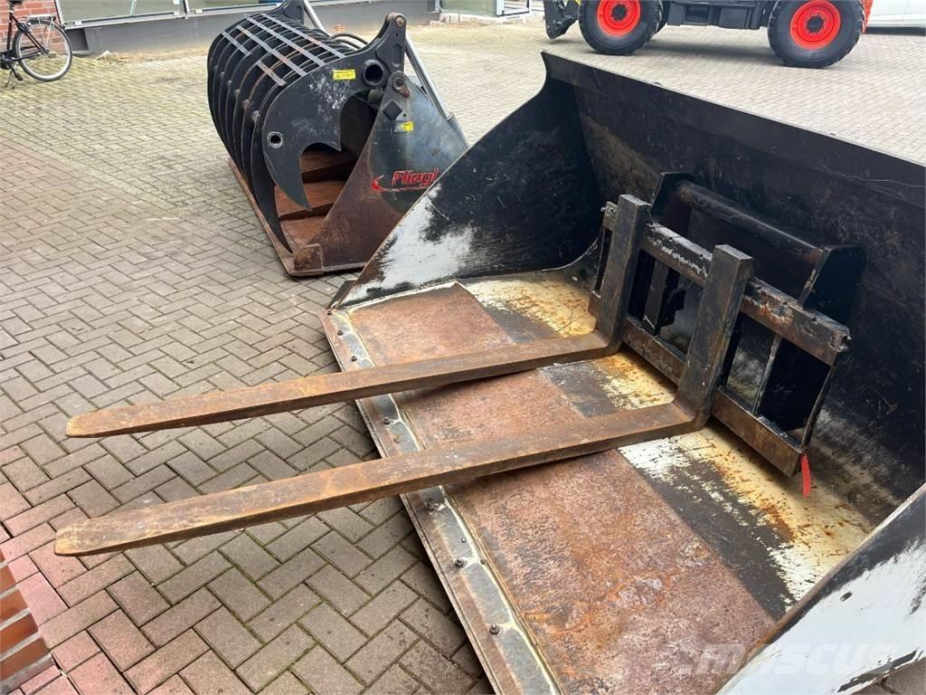 Bobcat Anbaugeräte مناولات متداخلة