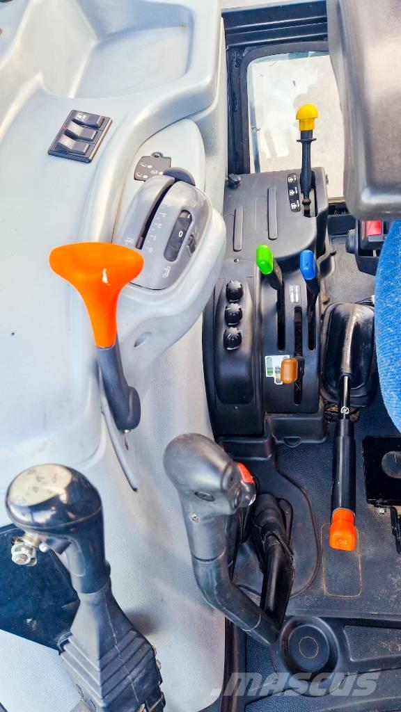 New Holland T 5070 الجرارات