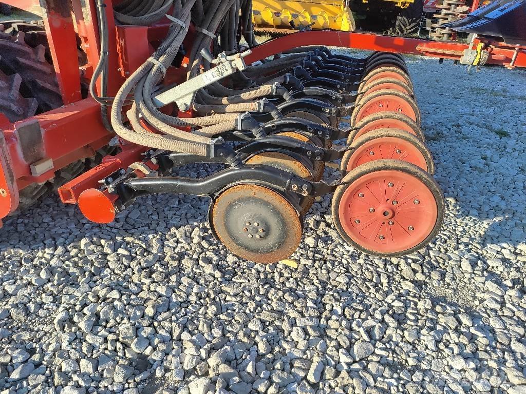 Horsch Focus 6 TD مثاقيب