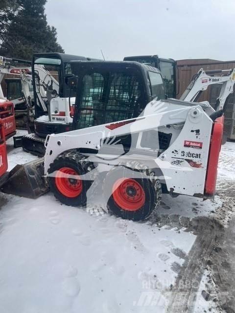 Bobcat S450 لوادر انزلاقية التوجيه