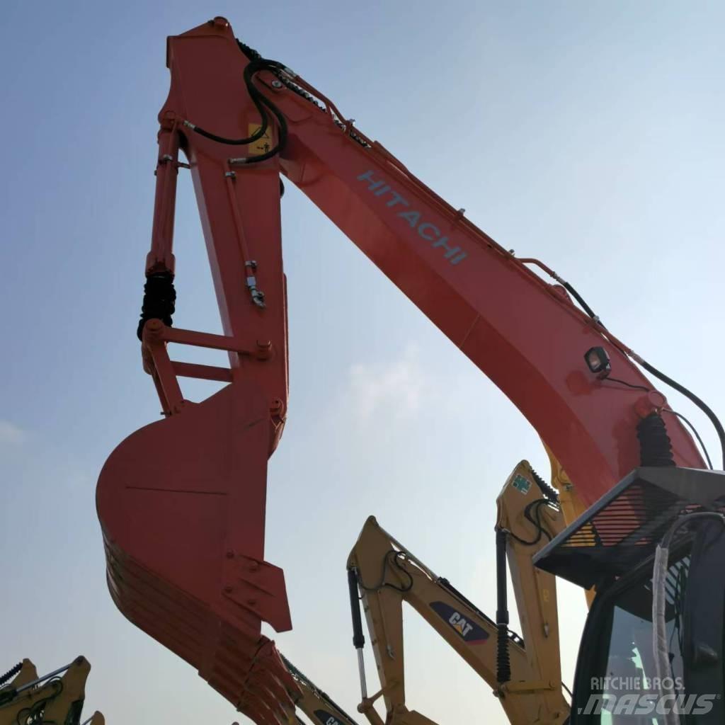 Hitachi ZX 200-3 G حفارات زحافة