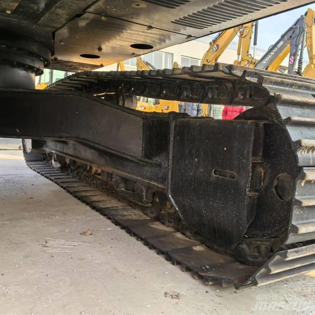 Hitachi ZX 200-3 G حفارات زحافة