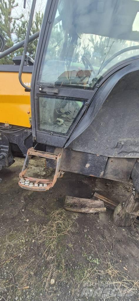 Valtra 6850 الجرارات