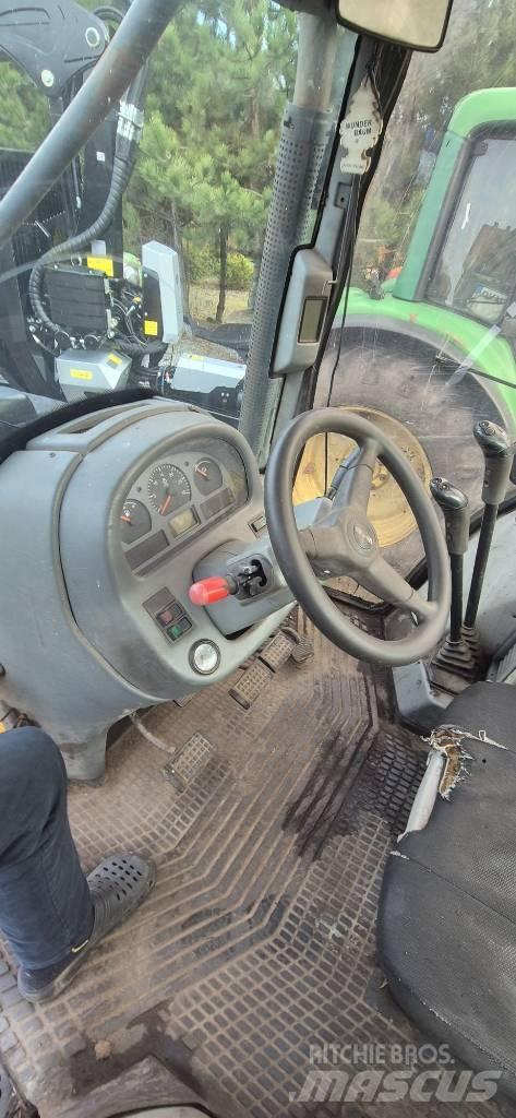 Valtra 6850 الجرارات