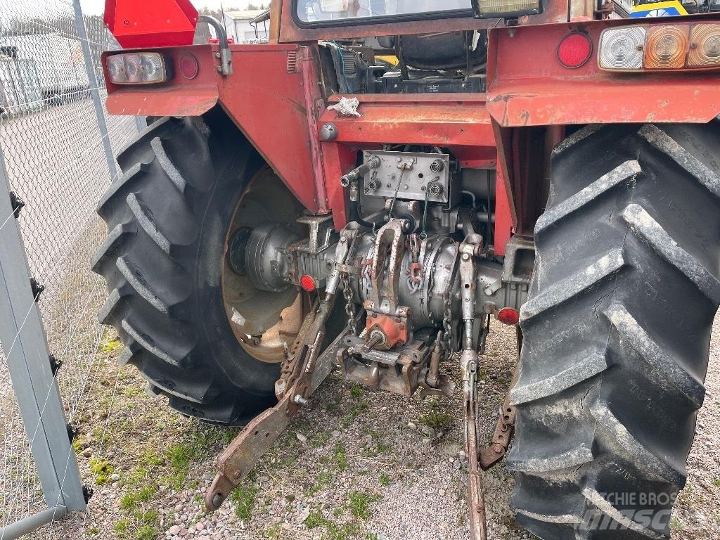 Massey Ferguson 595 الجرارات