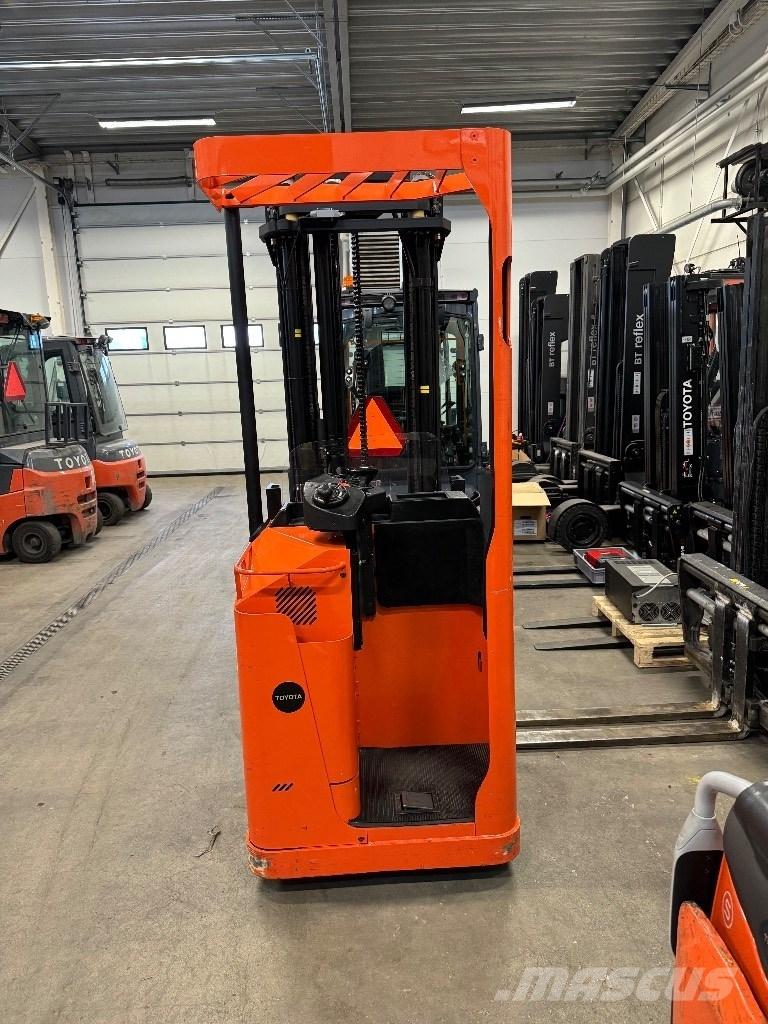 Toyota SSE160L شاحنات مناولة ذاتية الدفع