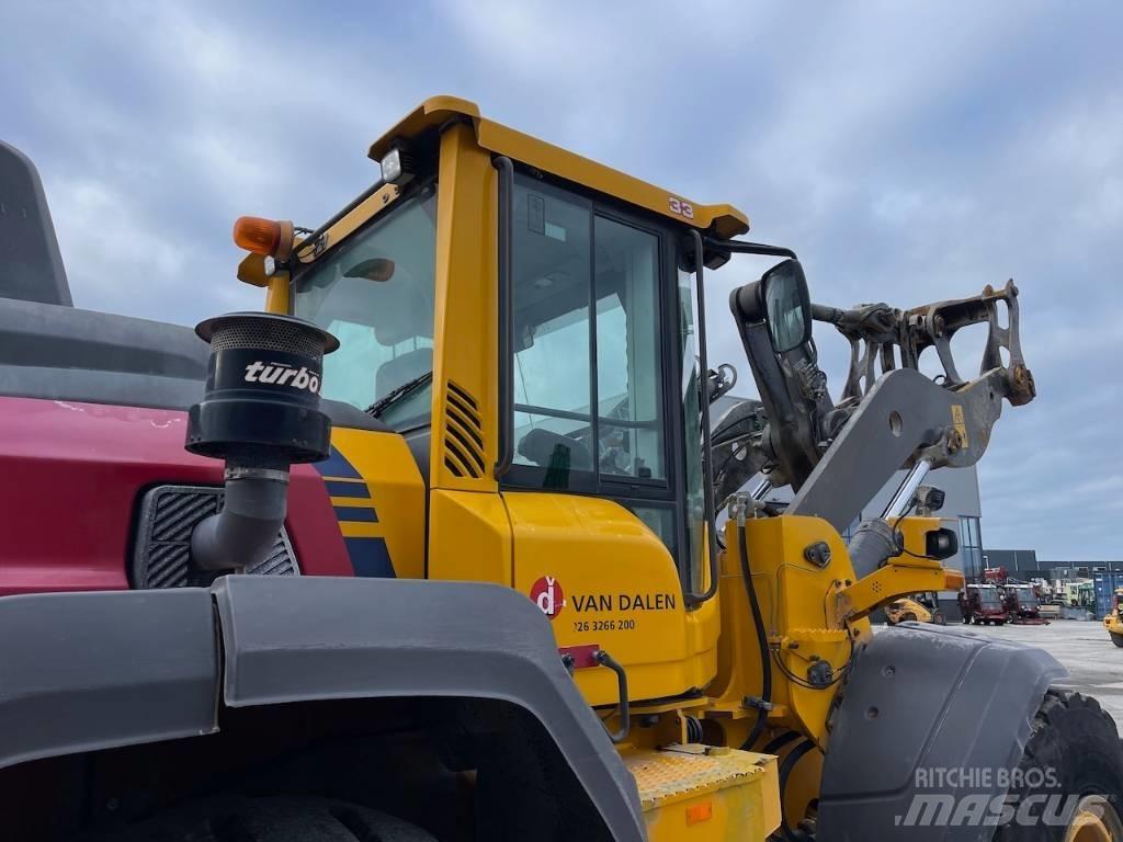 Volvo L 110 H لوادر بعجل