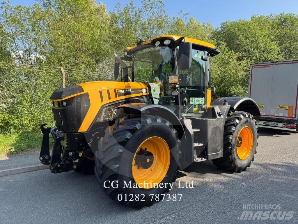 JCB Fastrac 4220 الجرارات