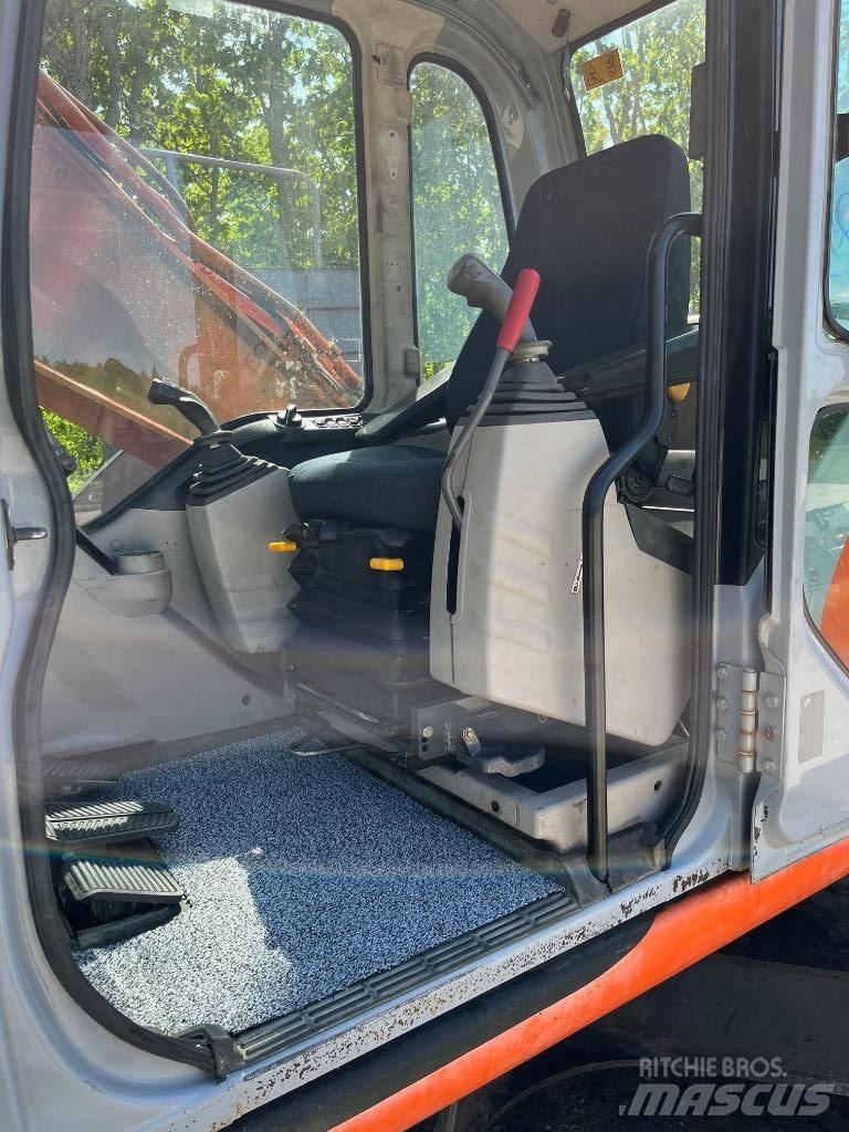 Fiat Kobelco E 215 حفارات زحافة