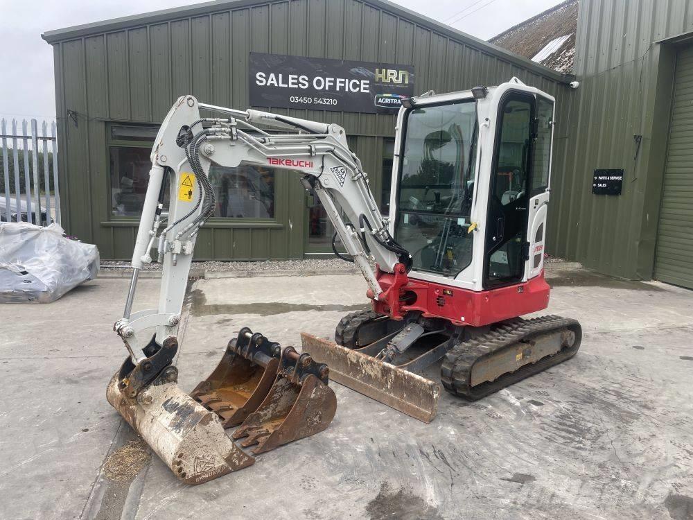 Takeuchi TB 325 R حفارات صغيرة أقل من 7 طن (حفارات صغيرة)