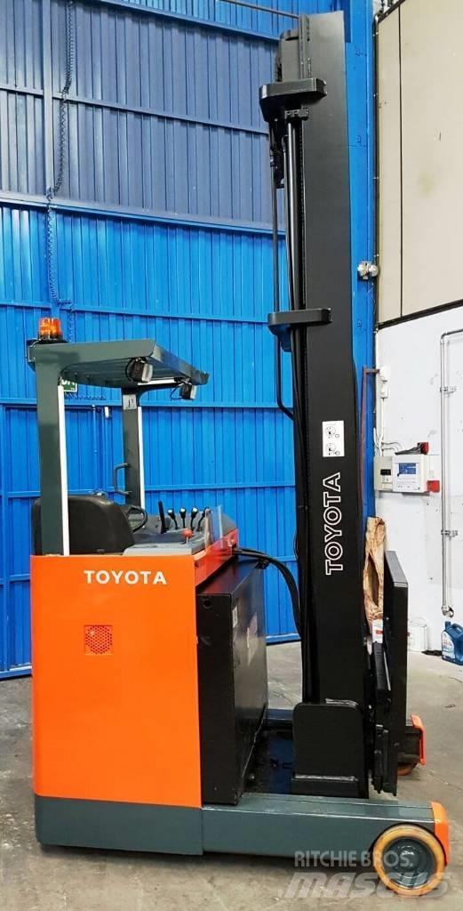 Toyota 6 FBRE 14 شاحنة مناولة