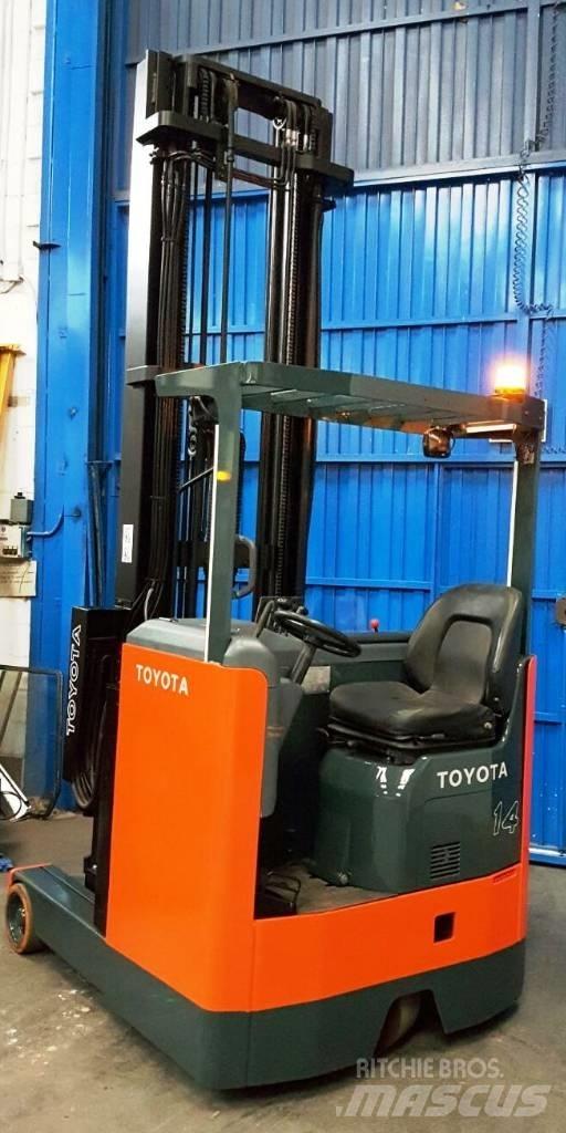 Toyota 6 FBRE 14 شاحنة مناولة
