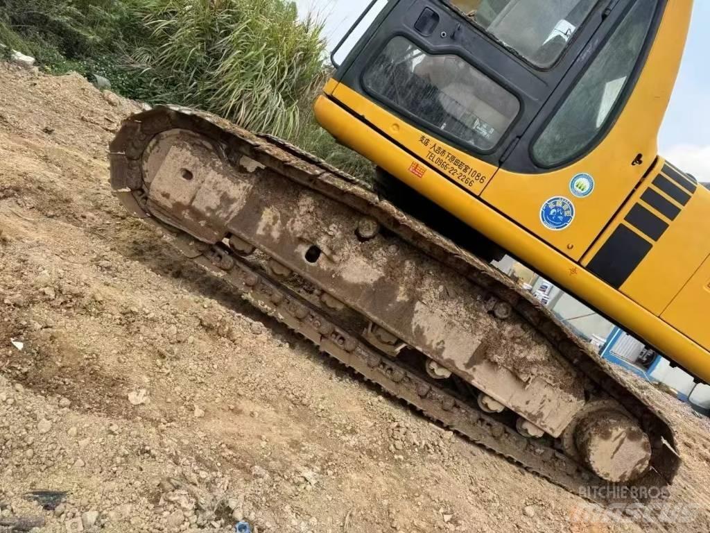 Komatsu PC 200-6 حفارات زحافة