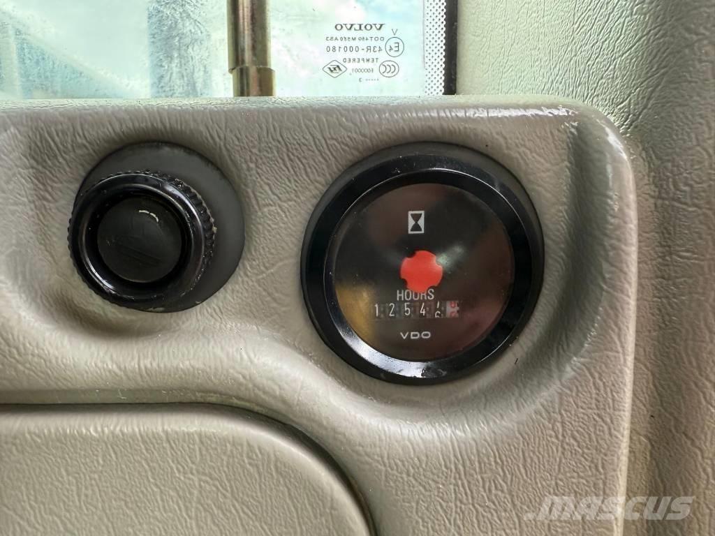 Volvo L 180 G لوادر بعجل
