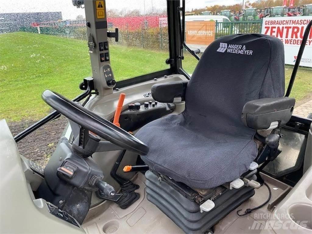 Case IH JX 1090U الجرارات