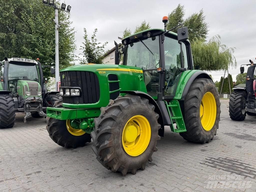 John Deere 6534 الجرارات