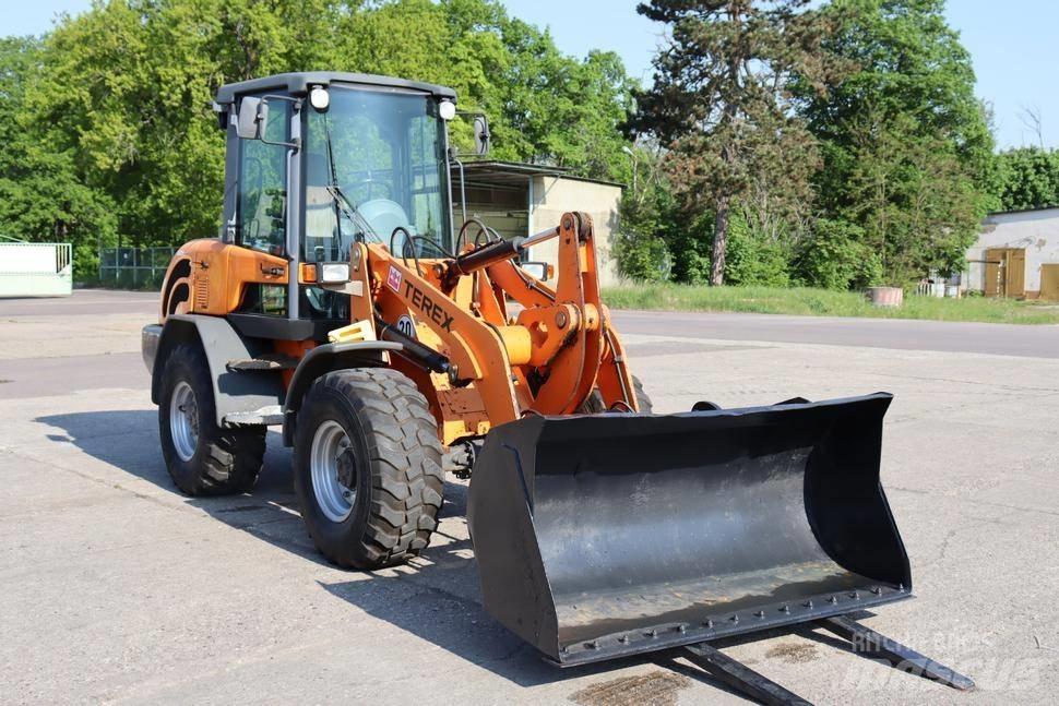 Terex SKL 834 لوادر بعجل