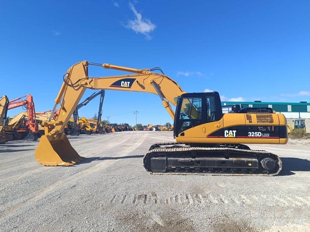 CAT 325 D حفارات زحافة