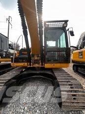 CAT 320 D GC حفارات زحافة