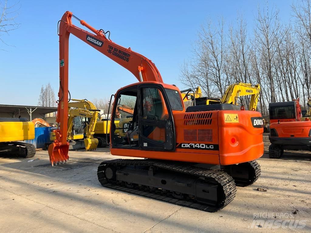 Doosan DX140 حفارات صغيرة أقل من 7 طن (حفارات صغيرة)