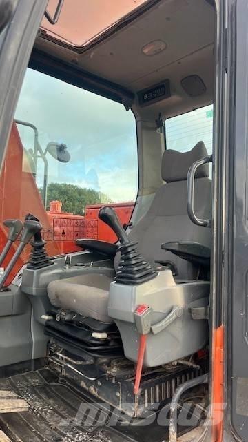 Doosan DX 140 LCR-3 حفارات زحافة