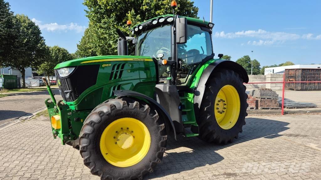 John Deere 6195 R الجرارات