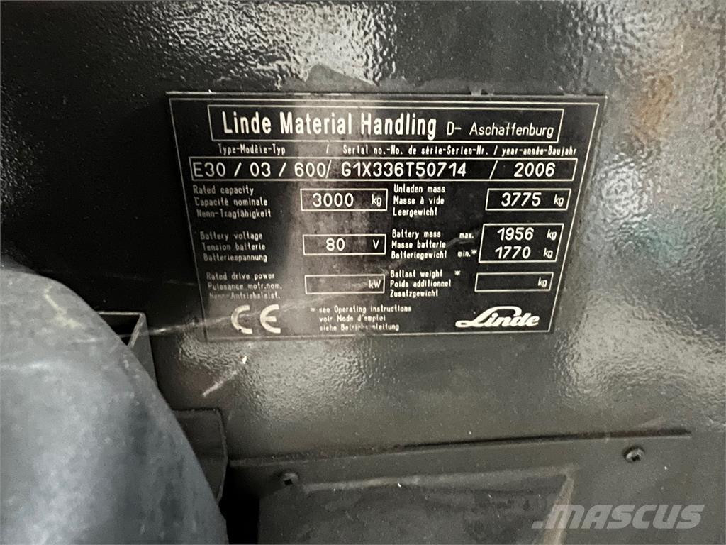 Linde E30 / 03 / 600 شاحنات ذات رافعات شوكية تعمل بالكهرباء