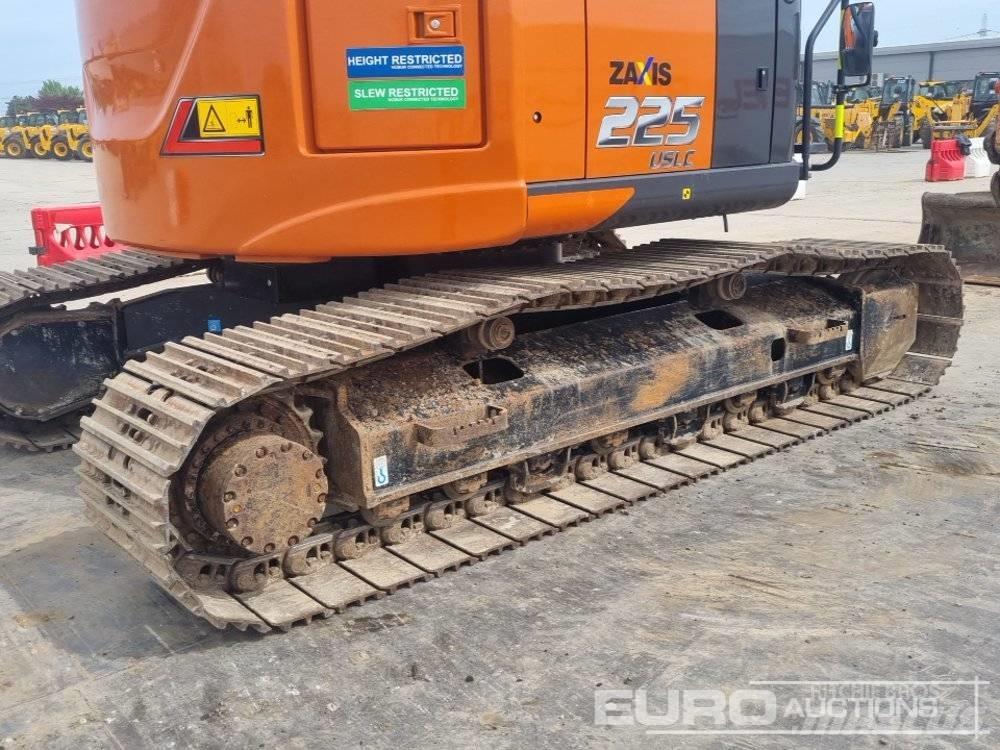 Hitachi ZX225USLC-7 حفارات زحافة