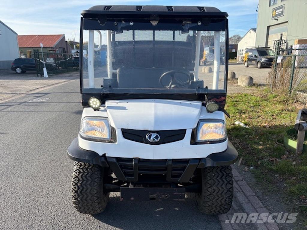 Kubota rtv900 الجرارات