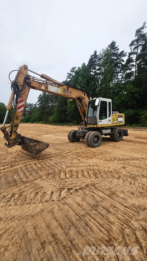 Liebherr 904 حفارات بعجل