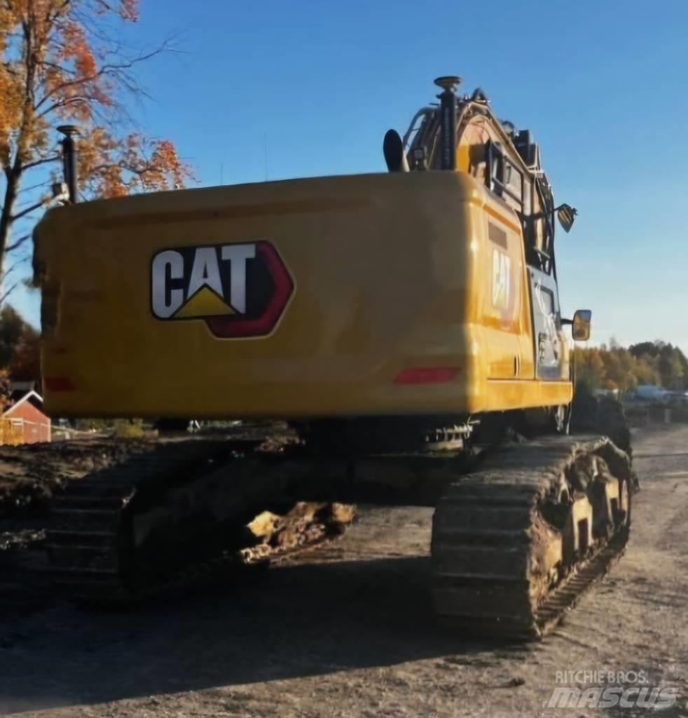 CAT 340 حفارات زحافة