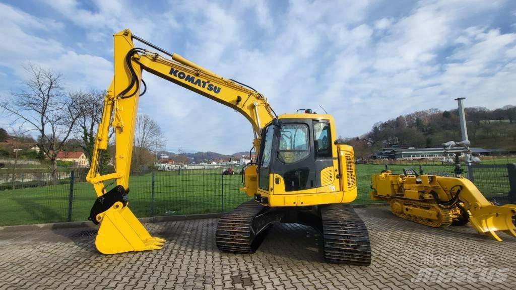 Komatsu PC 138 US-11 حفارات زحافة