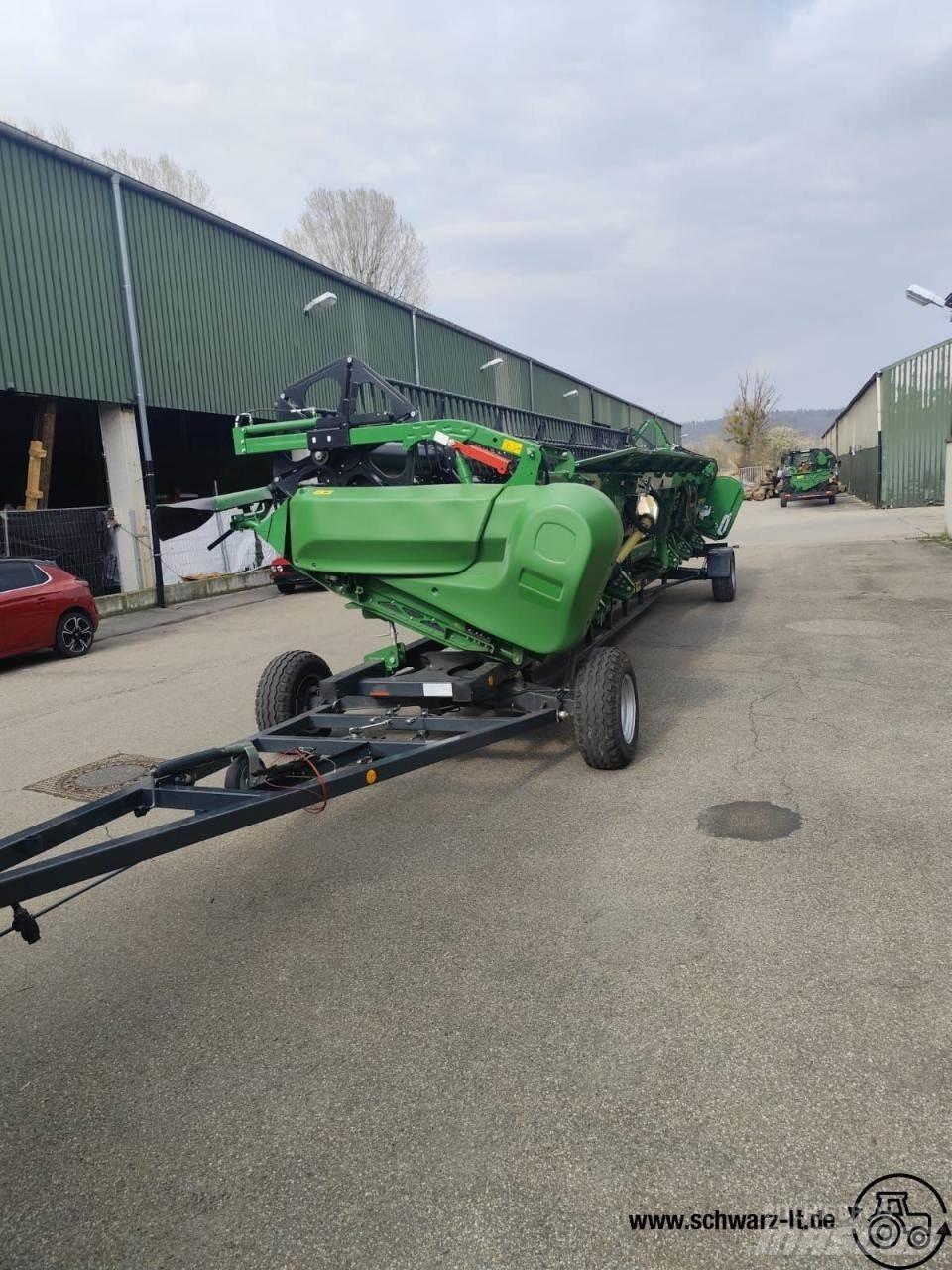 John Deere 730X ملحقات الحصادات