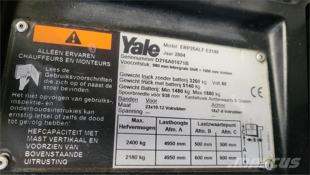Yale ERP25ALF شاحنات ذات رافعات شوكية تعمل بالكهرباء