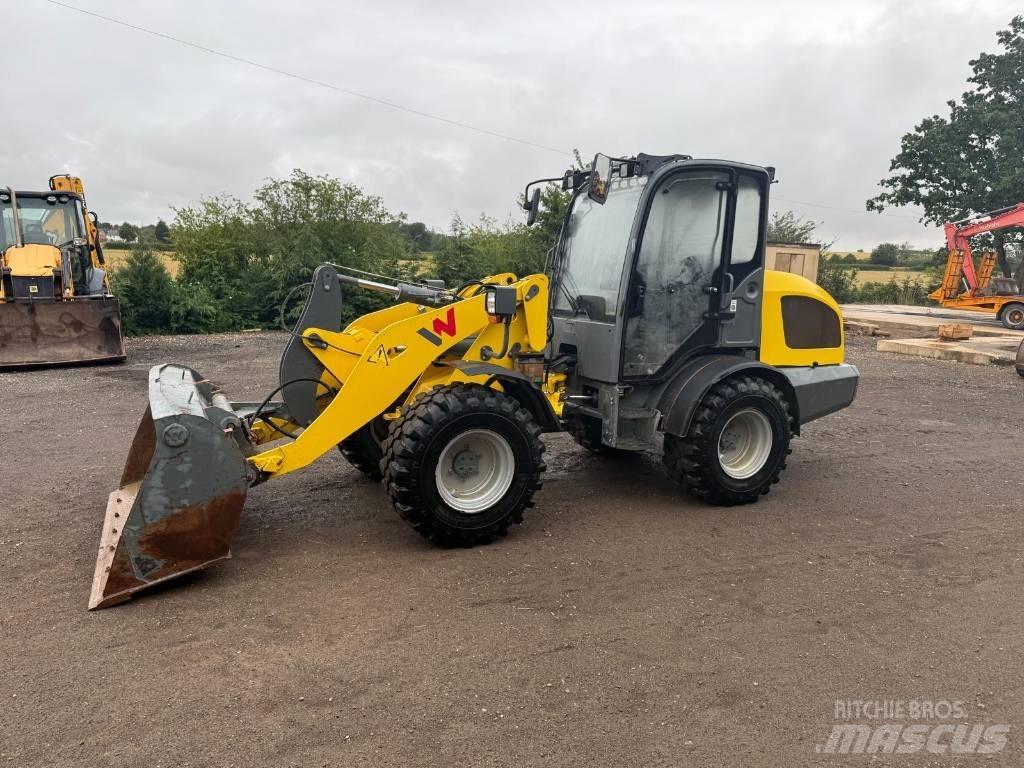 Wacker Neuson WL 44 لوادر بعجل
