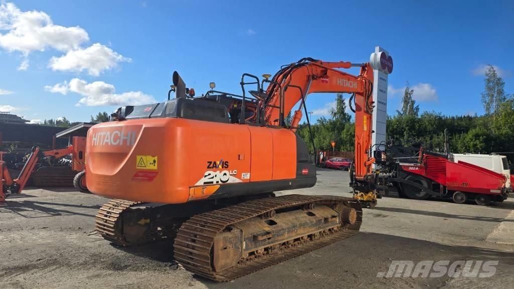 Hitachi ZX 210 LC-6 حفارات زحافة