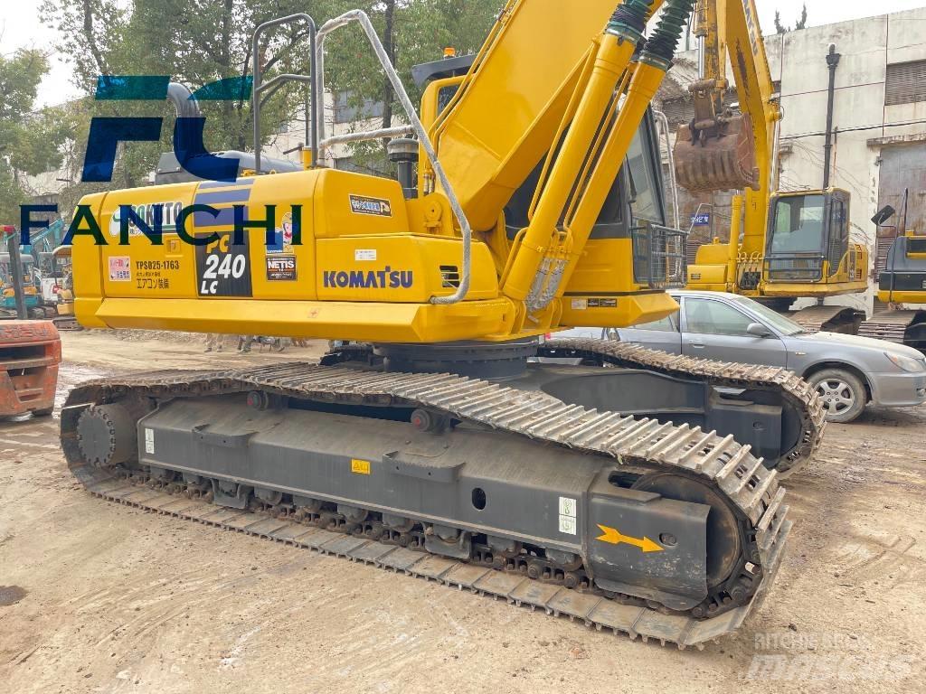 Komatsu PC 240 حفارات زحافة