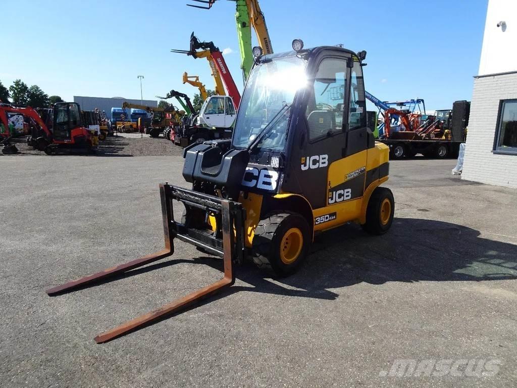 JCB TLT35D مناولات متداخلة
