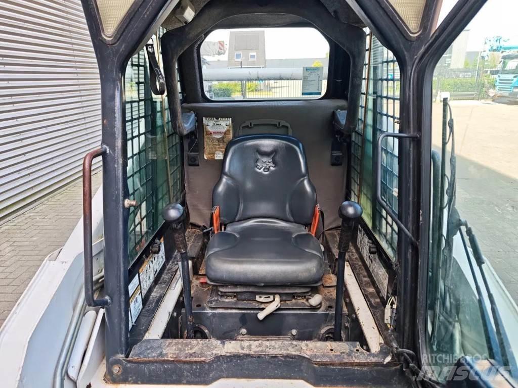 Bobcat T190 لوادر انزلاقية التوجيه
