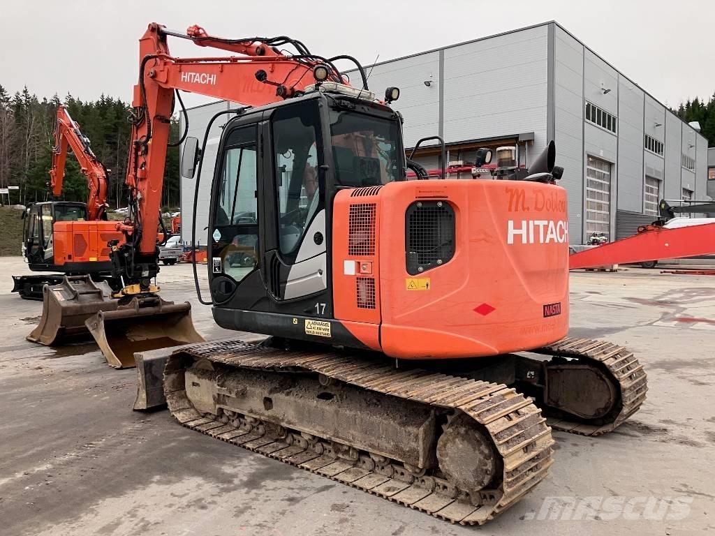 Hitachi ZX 135 US-5 حفارات زحافة
