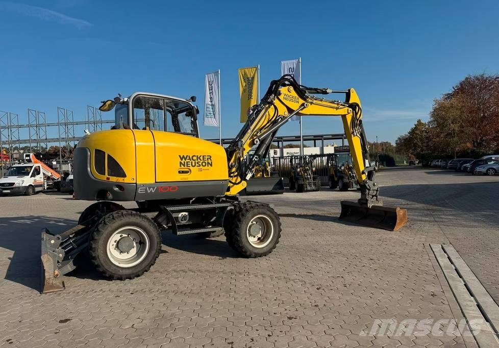 Wacker Neuson EW 100 حفارات بعجل