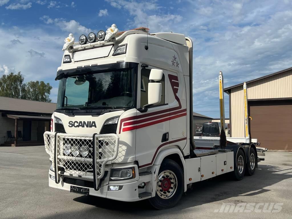 Scania R 730 B6X4NB شاحنات أشجار