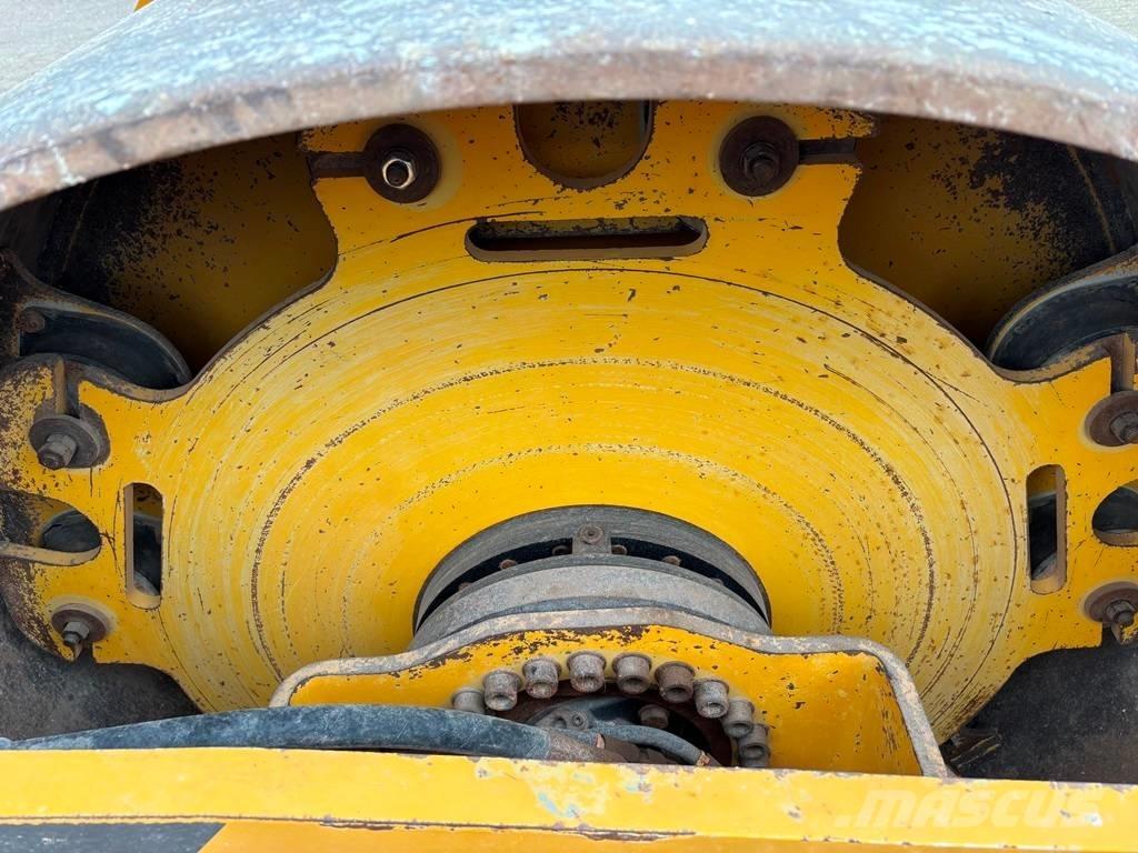 Volvo SD 135 B مداحل أحادية الأسطوانة