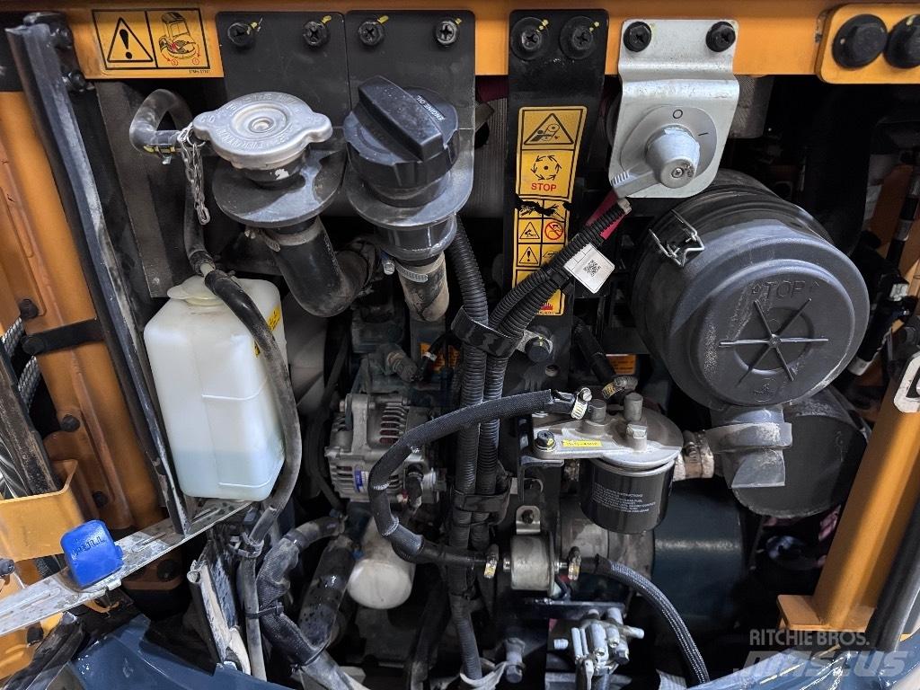 Hyundai R25Z-9 AK حفارات صغيرة أقل من 7 طن (حفارات صغيرة)