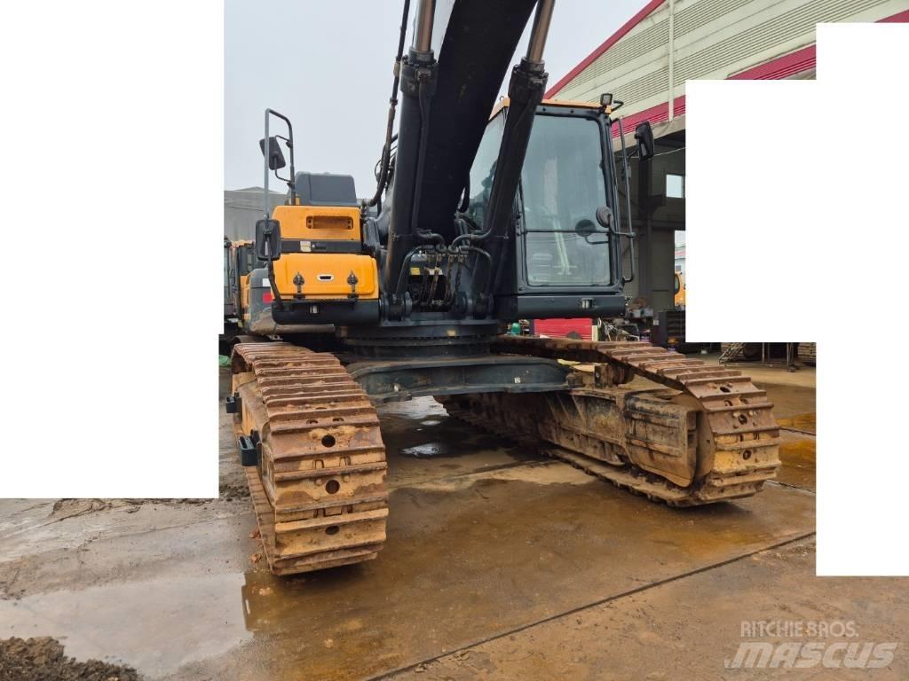 Hyundai HX 520 L حفارات زحافة