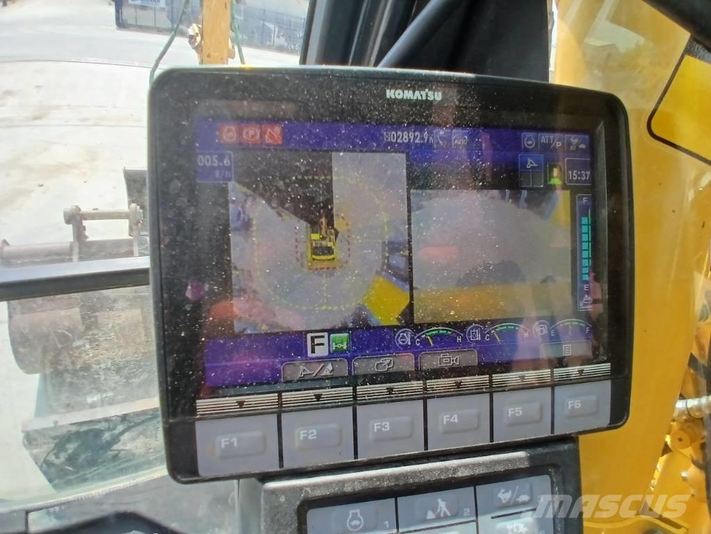 Komatsu PW 148-11 حفارات بعجل